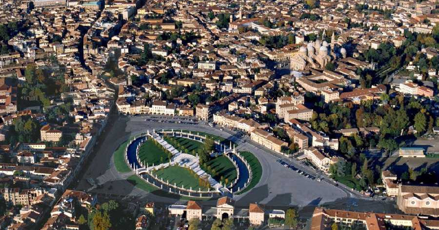 panoramic photo of Padua